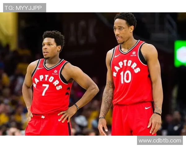 南京滑板队战术之争引发热议球迷与专家各执己见