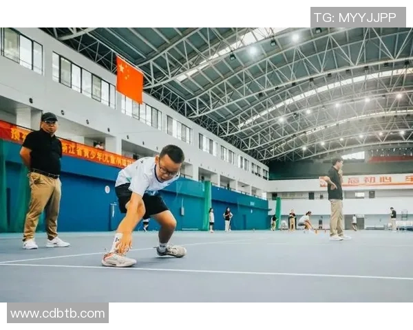 杭州网球队在城市联赛中的强势表现与未来发展潜力分析 杭州网球队在城市联赛中的强势表现与未来发展潜力分析