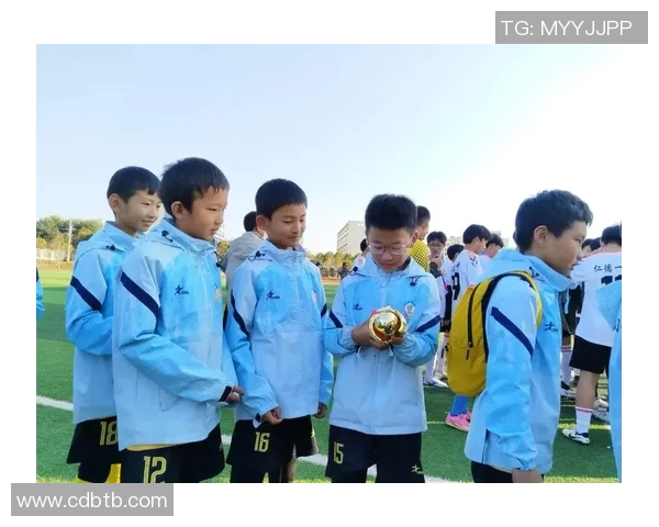 科学足球训练:提升团队配合的有效方法与技巧探讨 科学足球训练:提升团队配合的有效方法与技巧探讨