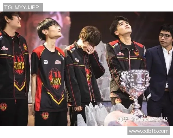 DOTA2专题深入分析FPX战队的战术创新与技术优势