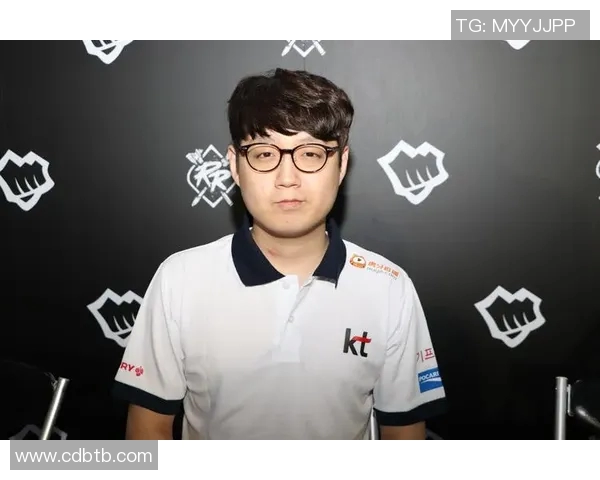 周芳独家解析英雄联盟游戏技巧与心得分享助你提升实力 周芳独家解析英雄联盟游戏技巧与心得分享助你提升实力