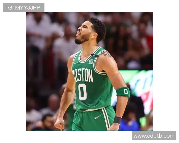 杰森塔图姆如何在NBA赛场上展现领导力与卓越才华