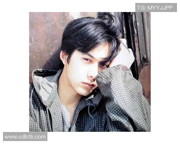 焦泊乔的成长之路：从平凡少年到卓越领袖的奋斗故事