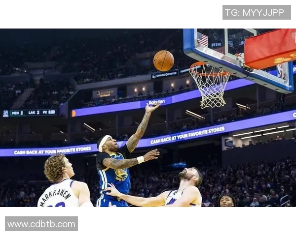 勇士与爵士激战正酣大比分对决揭示季后赛争夺新格局