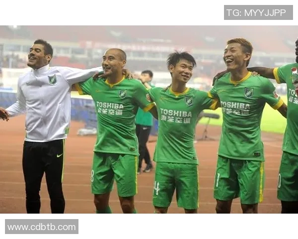 绿城迎战鲁能直播盛况回顾精彩瞬间与球员表现分析