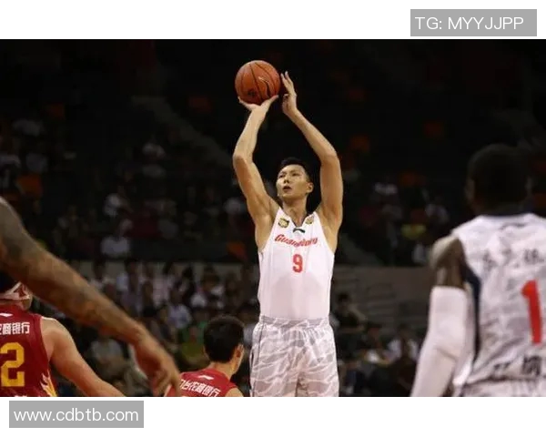 胡金秋的篮球之路：从青涩少年到CBA明星的奋斗历程与荣耀时刻